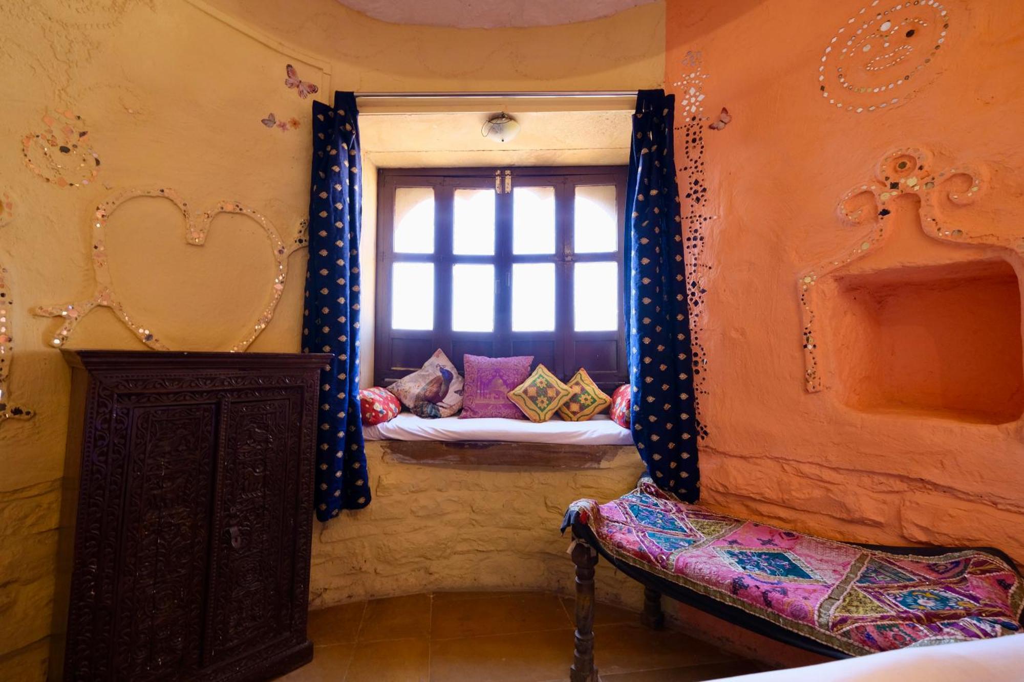 Saffron Guest House Джайсалмер Екстериор снимка