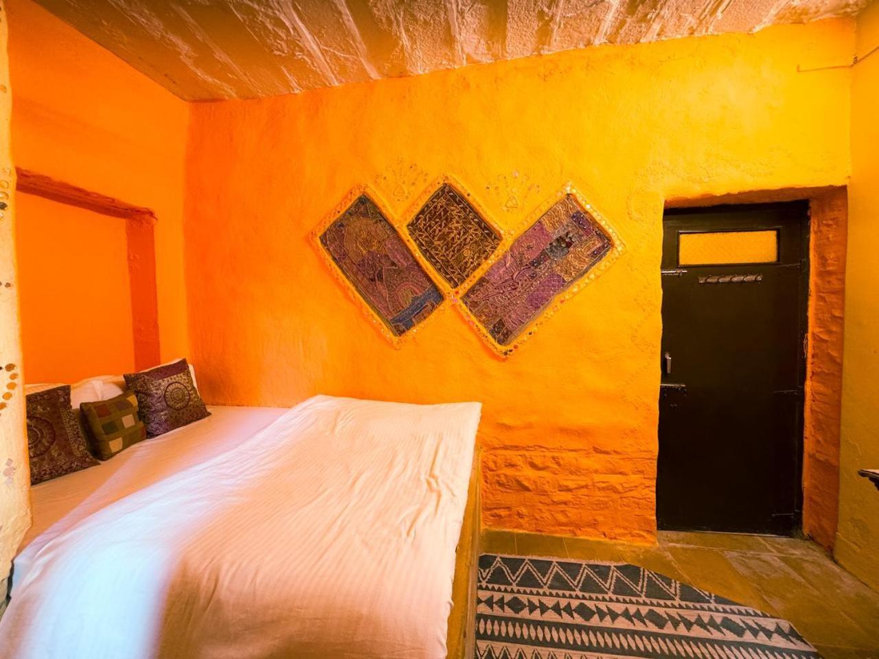 Saffron Guest House Джайсалмер Екстериор снимка