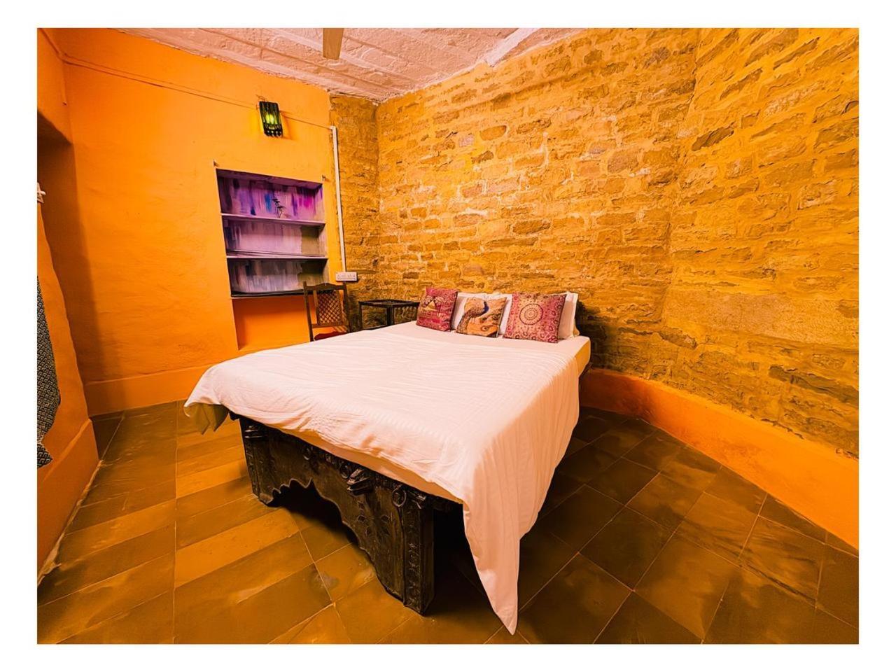 Saffron Guest House Джайсалмер Екстериор снимка