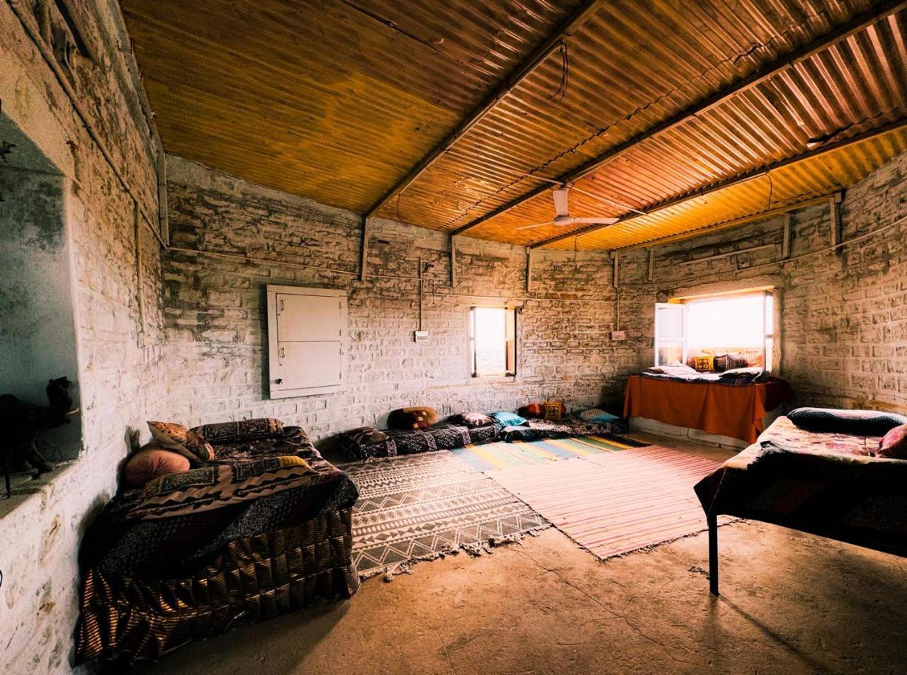 Saffron Guest House Джайсалмер Екстериор снимка