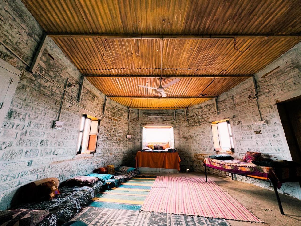 Saffron Guest House Джайсалмер Екстериор снимка